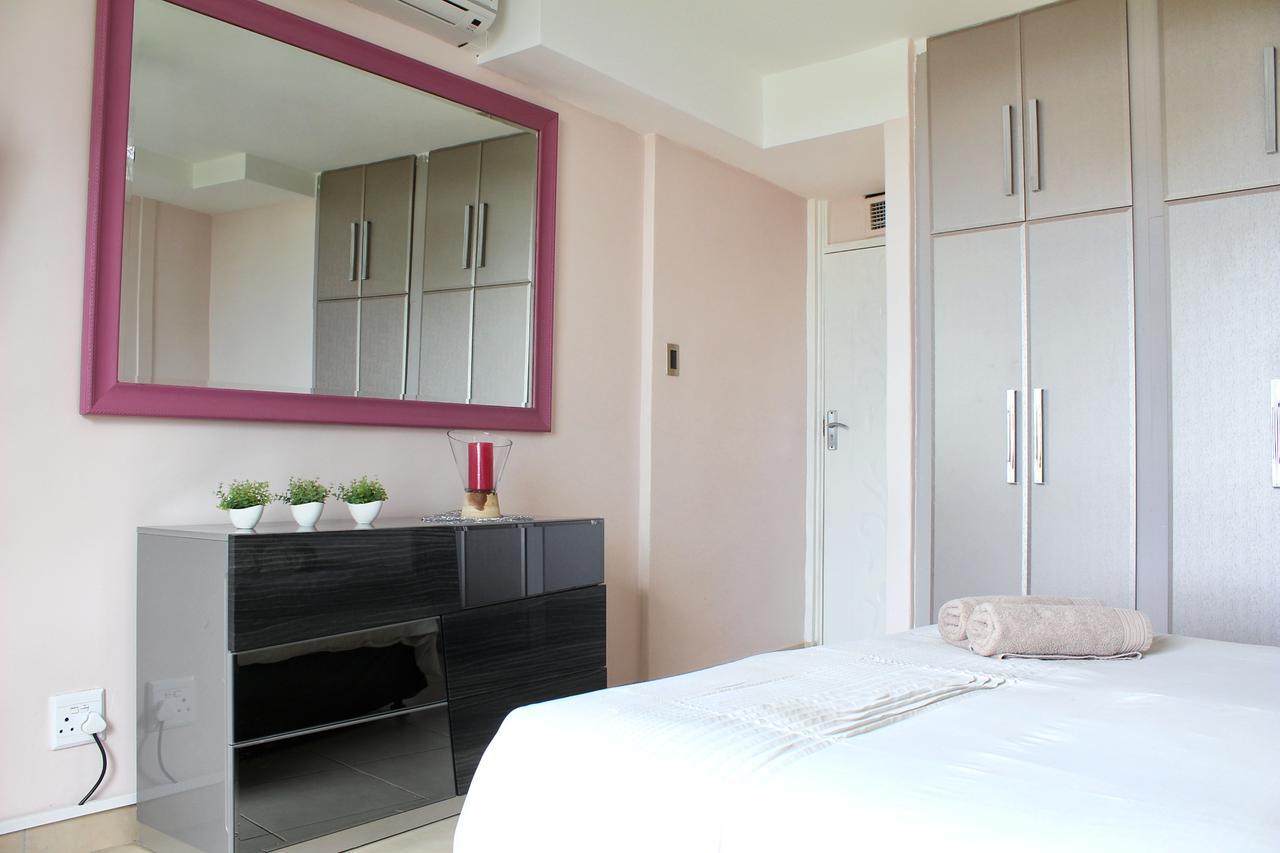 Br4 R19 Apartment Дърбан Екстериор снимка