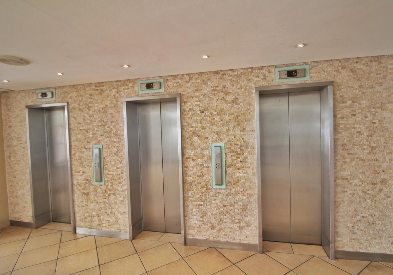 Br4 R19 Apartment Дърбан Екстериор снимка